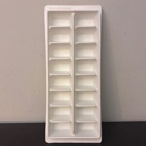Frigidaire Vintage White Plastic 16 Slot Ice Cube Tray Dishwasher Safe 11.5in
